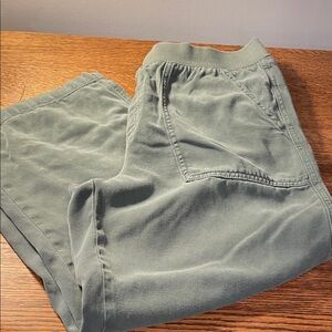 Women’s Casual Olive Pants